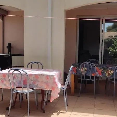 T3 Cap D' La Roquille Dans Pinede Jardin Et Parking アパート アグド